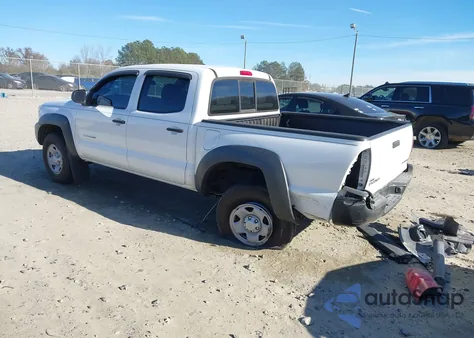 2015 Toyota Tacoma Prerunner z USA, uszkodzony, nr VIN 5TFJX4GN7FX046143